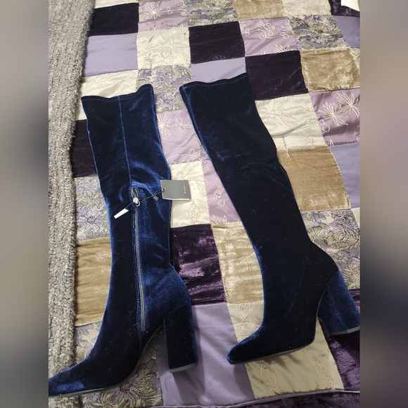 Zara Over The Knee Velvet Boots - Picture 2 of 8